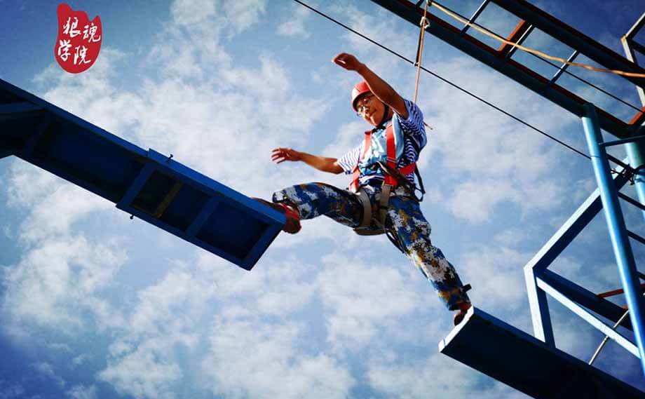 ���ж���